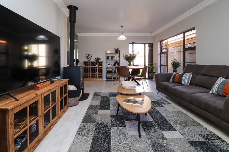 2 Bedroom Property for Sale in Flamwood North West